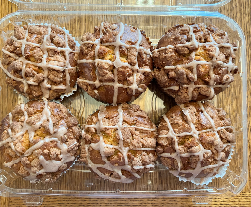 costco-pumpkin-muffin-review-by-mina-lo